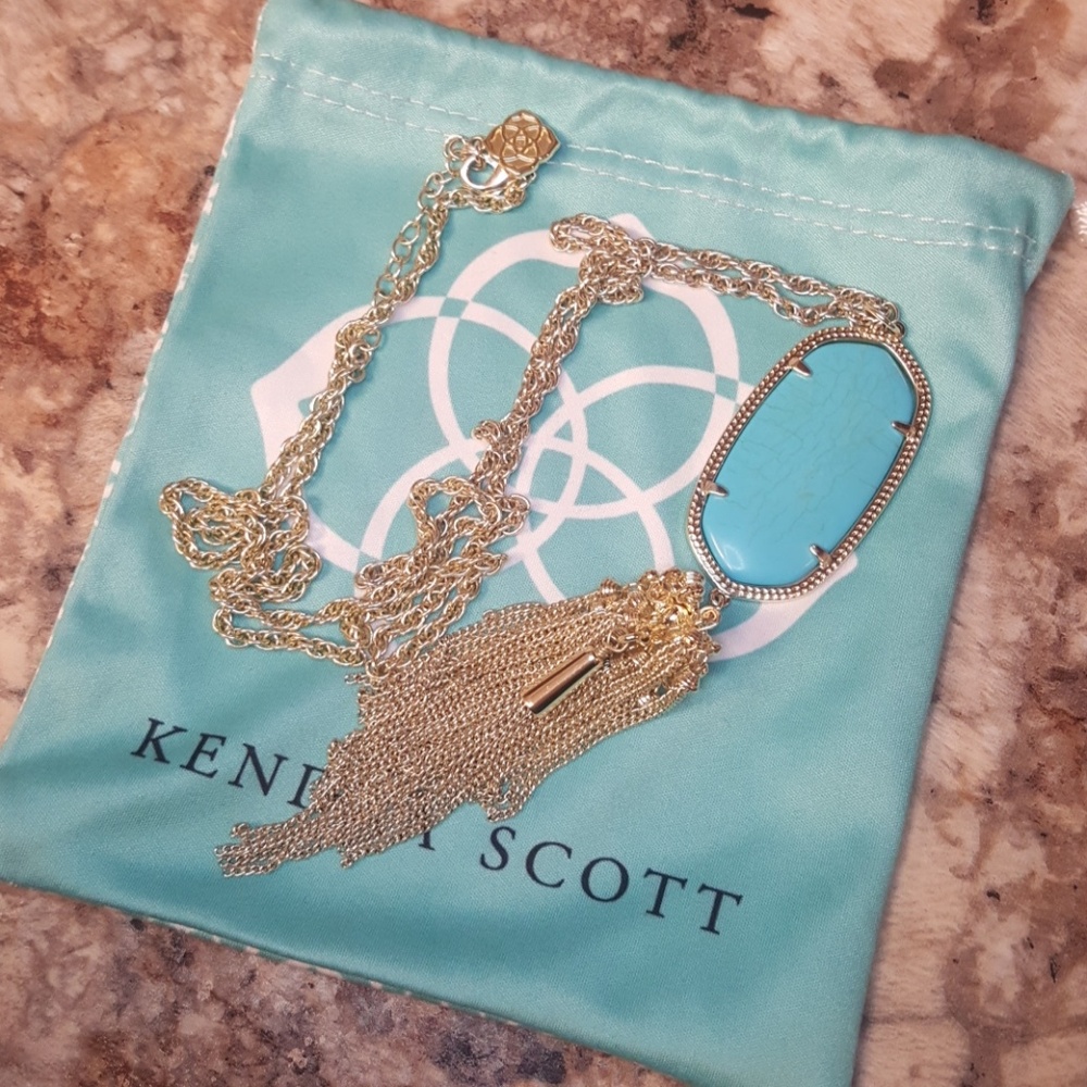 Kendra Scott tassel!😍😍